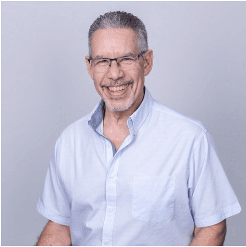 Jose Santiago, Pasteur Éxécutif. (HCC)