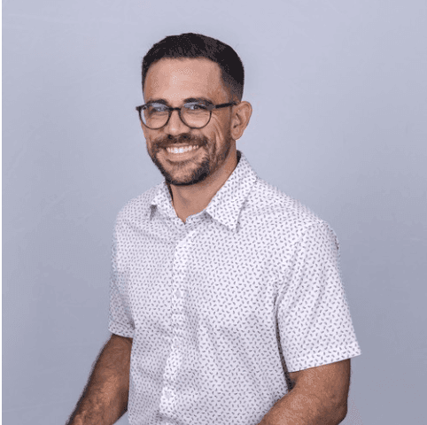 Justin Chades, Pasteur Titulaire. (HCC)